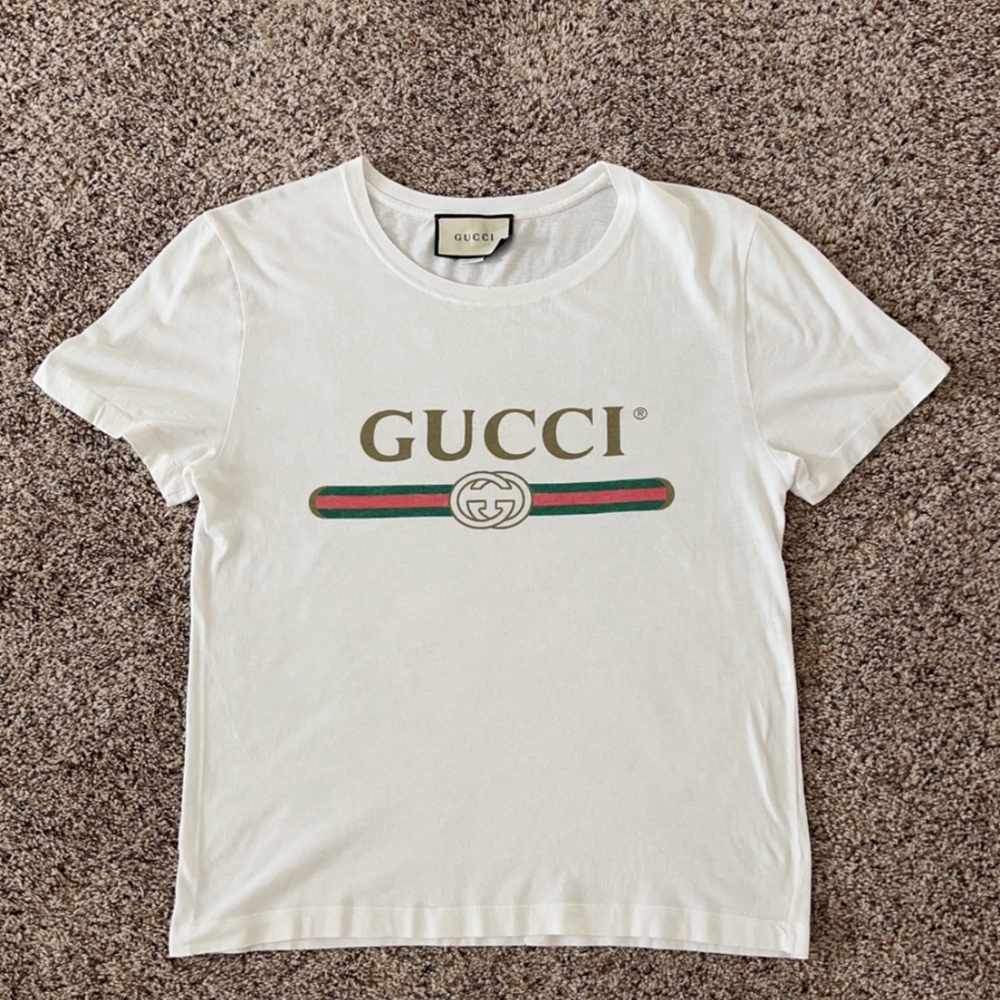 Gucc t-shirt